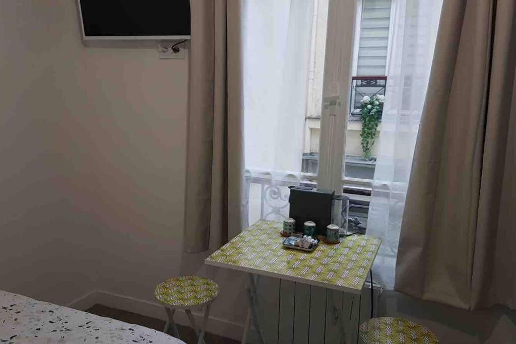 Studio Cosy, Quartier Canal Saint-Martin Париж Екстериор снимка